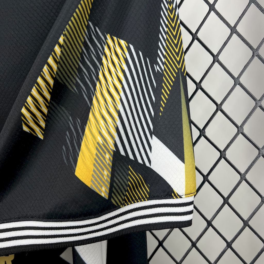 Maillot Real Madrid concept 2025-26