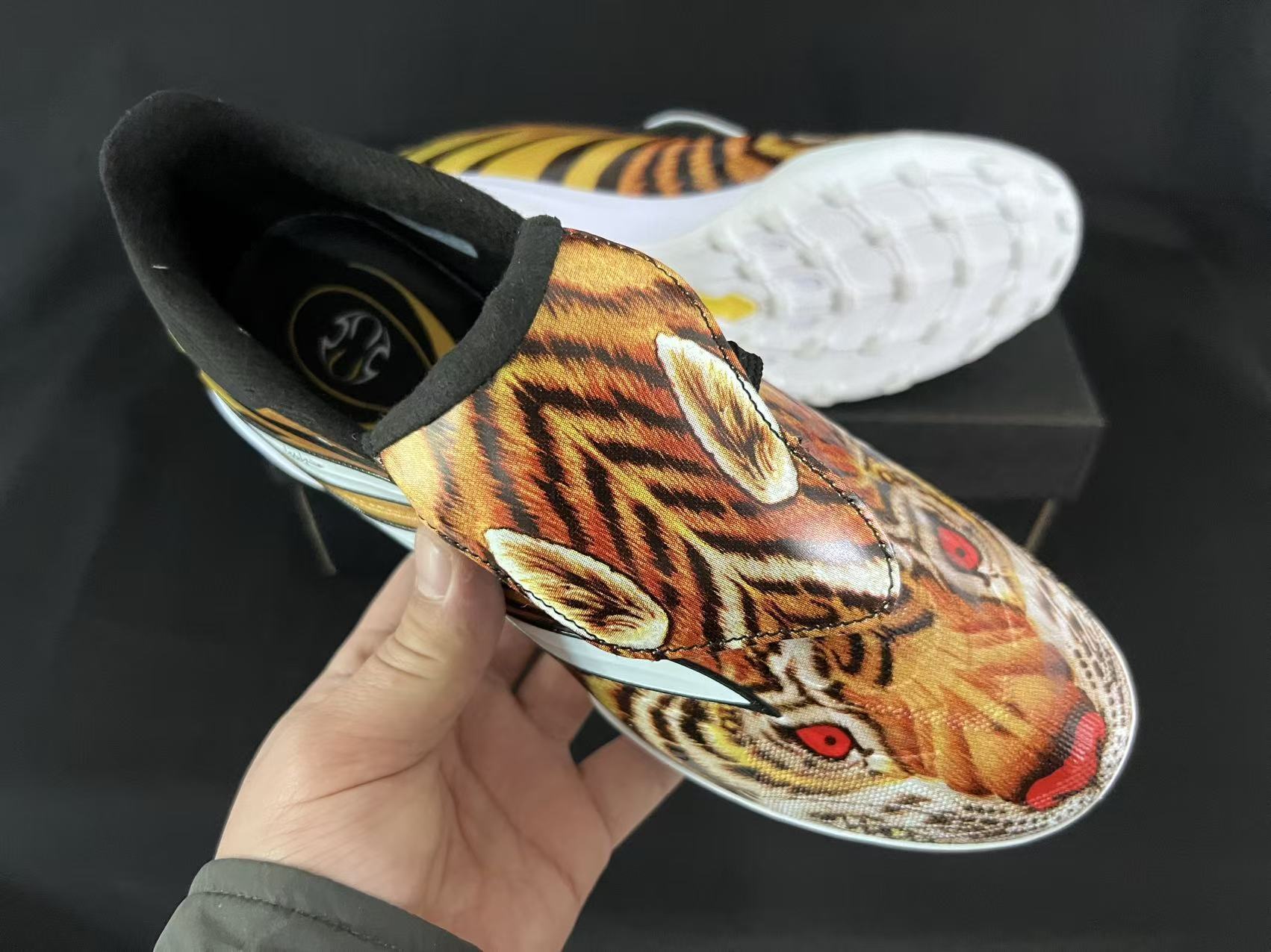 26 Predator Elite Tongue TF