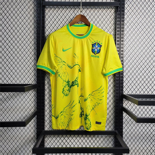 Maillot 24/25 Édition Spéciale Oiseau Jaune Du Brésil