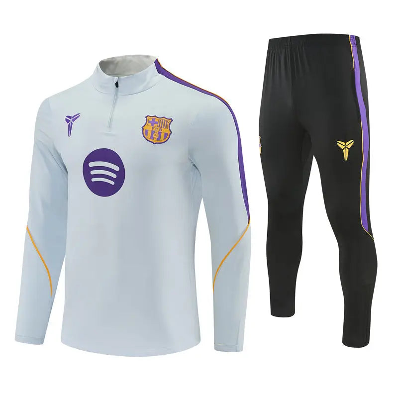 Survêtement FC Barcelone Gris Clair 2026/2027 — visuel 1 sur 2