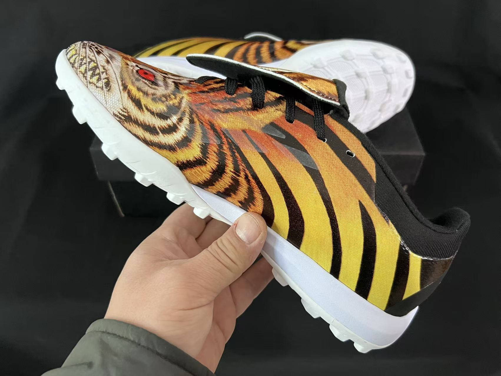 26 Predator Elite Tongue TF