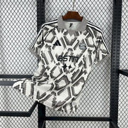 Maillot Bayern Munich concept 2025-26