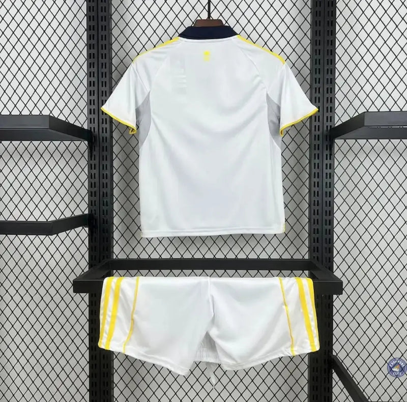 Kits Enfants Al-Nassr 2025/26 Extérieur — visuel 2 sur 2