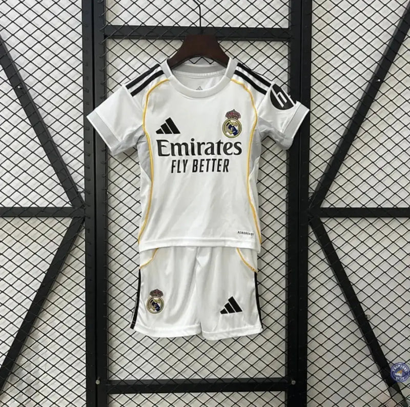 Kits Enfants Real Madrid 2025/26 Domicile — visuel 1 sur 2