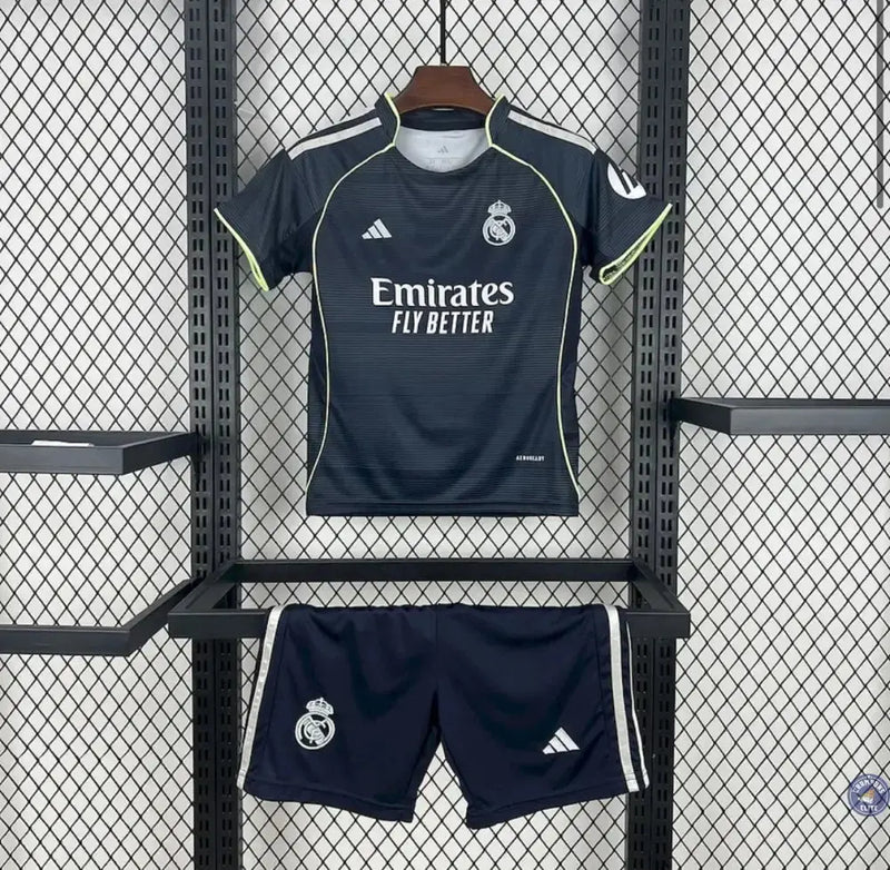 Kits Enfants Real Madrid 2025/26 Extérieur — visuel 1 sur 3