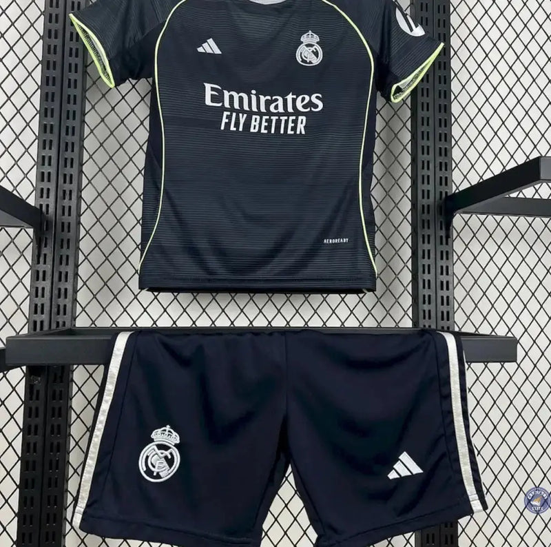 Kits Enfants Real Madrid 2025/26 Extérieur — visuel 2 sur 3