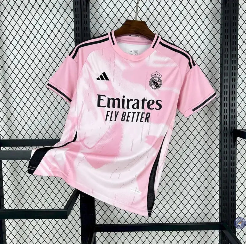 Maillot Real Madrid 2025/26 Concept — visuel 1 sur 2