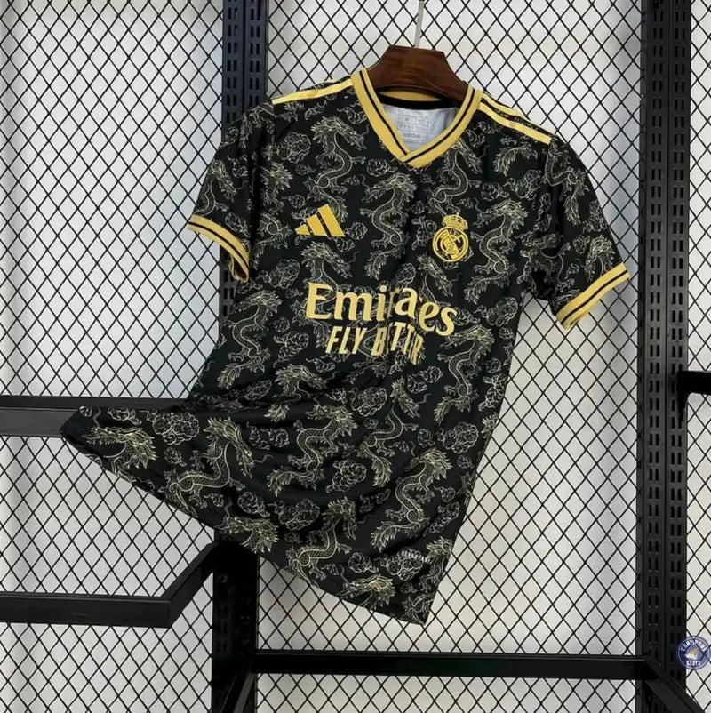 Maillot Real Madrid 2025/26 Concept — visuel 1 sur 2