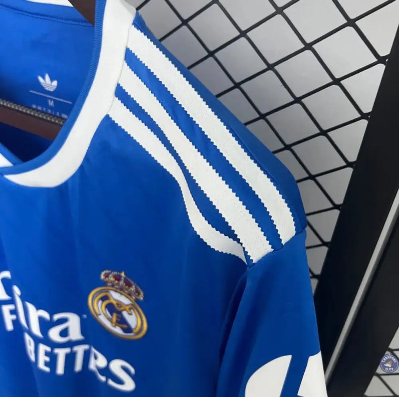 Maillot Real Madrid 2025/26 Third — visuel 2 sur 4